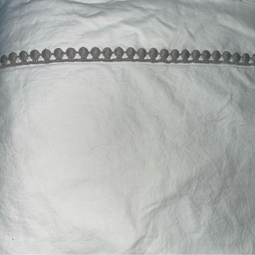 GIVI LULU Made in Italy Queen Flat Sheet White With Embroidered Gray Trim EUC